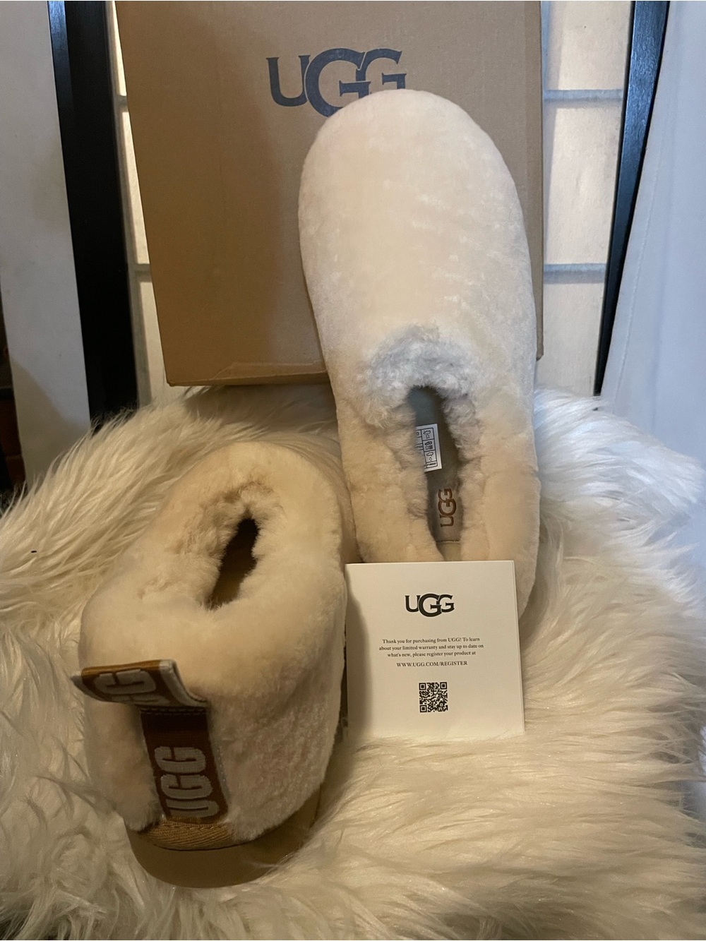 UGG Women'Sheepskin Cozy Booties in Natural Soft Plush Comfort Sz 9 NIB